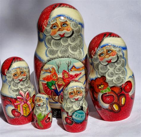 xmas nesting dolls